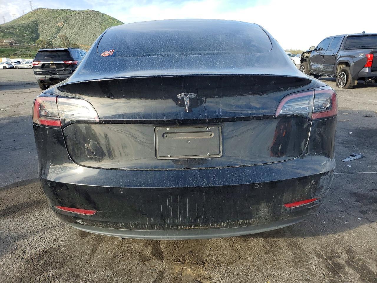 2019 Tesla Model 3 - Фото 6