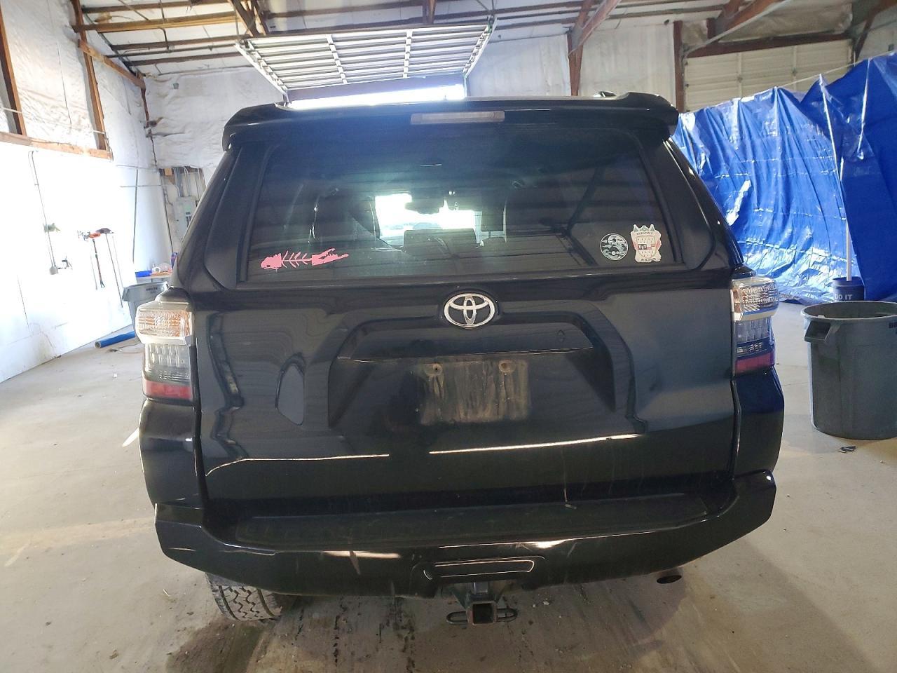 2022 Toyota 4Runner Sr5/Sr5 Premium - Image 6