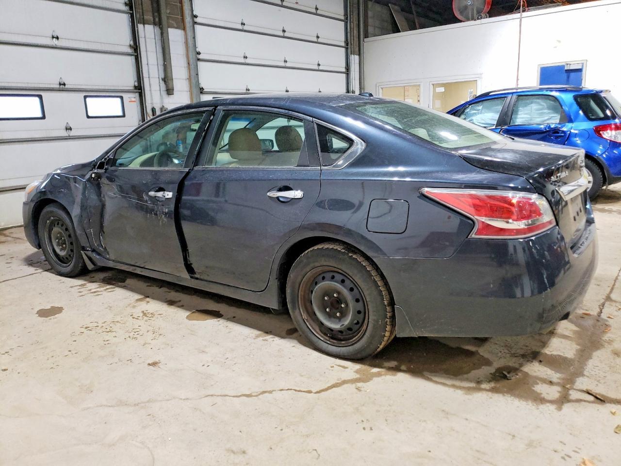 2015 Nissan Altima 2.5 S - Image 2