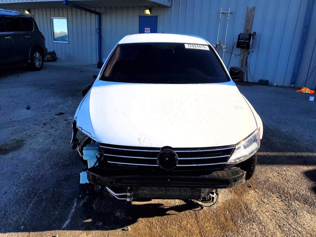 2016 Volkswagen Jetta S - Image 5