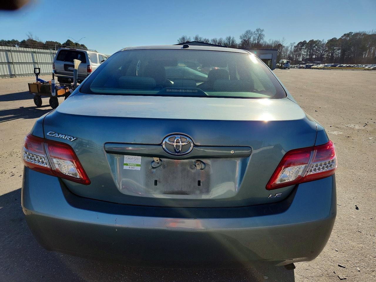 2011 Toyota Camry Base - Фото 6