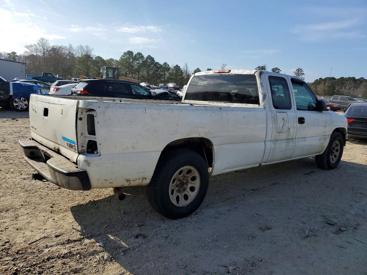 2005 GMC New Sierra C1500 - Фото 3