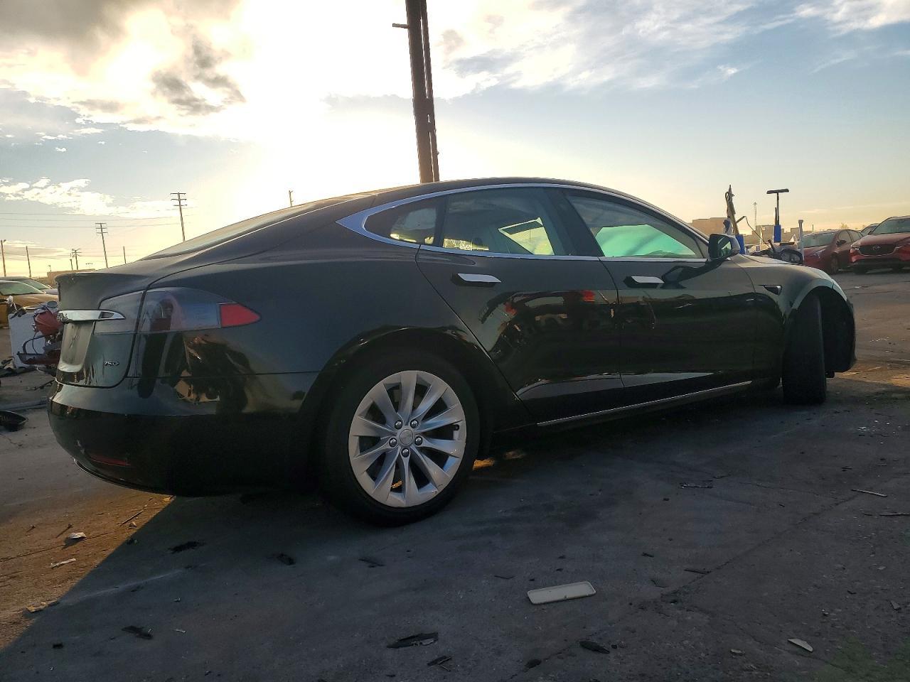 2018 Tesla Model S - Image 3