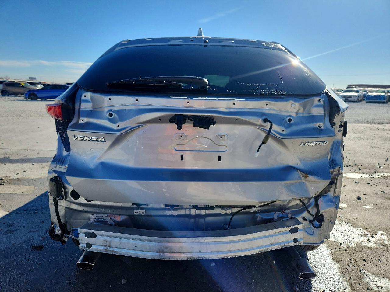 2024 Toyota Venza Limited - Фото 6