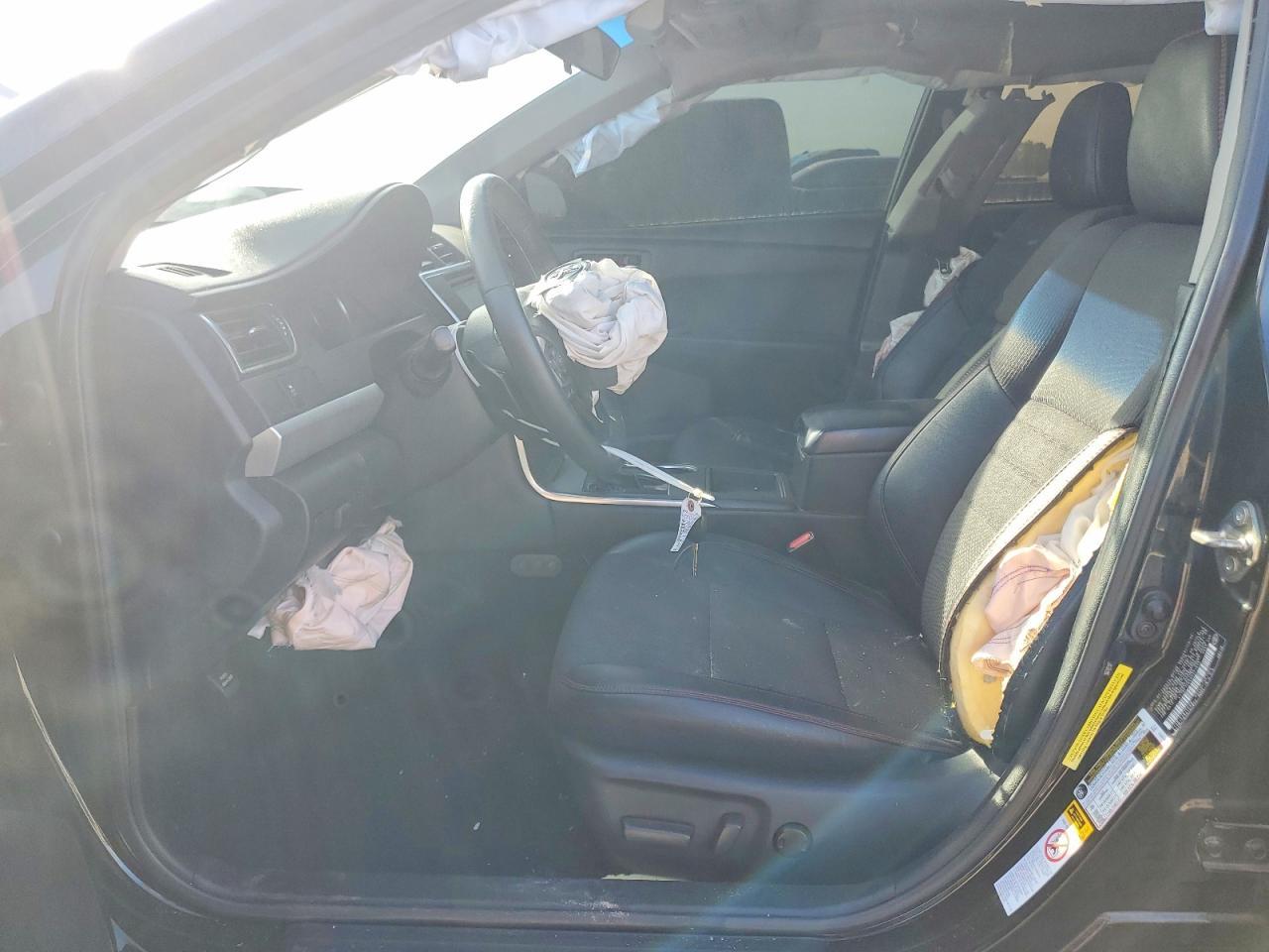 2017 Toyota Camry Le - Image 7