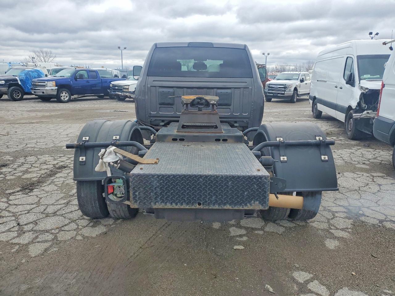 2022 Ram 3500 - Image 6