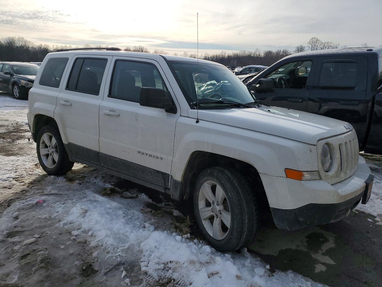 2014 Jeep Patriot Latitude - Фото 4