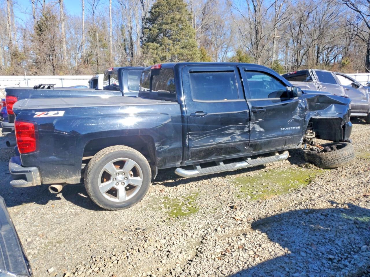 2017 Chevrolet Silverado K1500 Lt - Фото 3