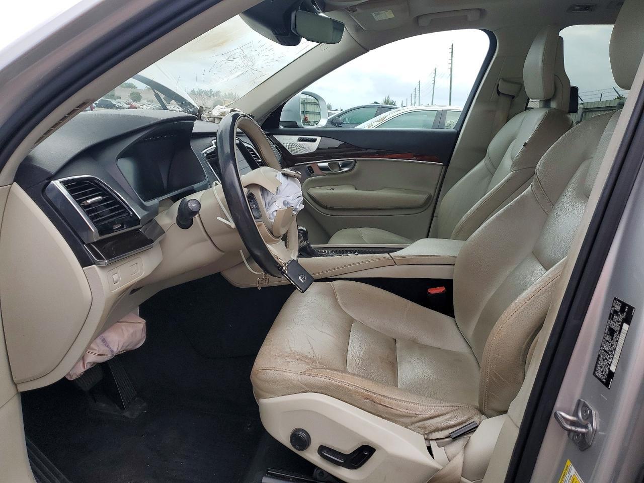 2017 Volvo Xc90 T6 - Image 7