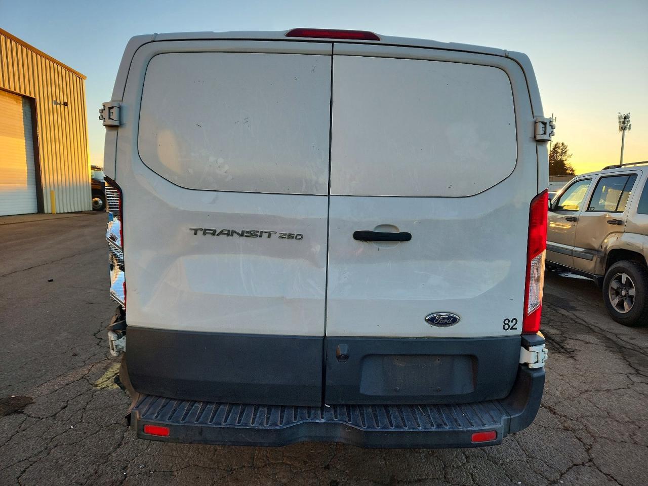 2016 Ford Transit T-250 Delivery Van - Фото 6