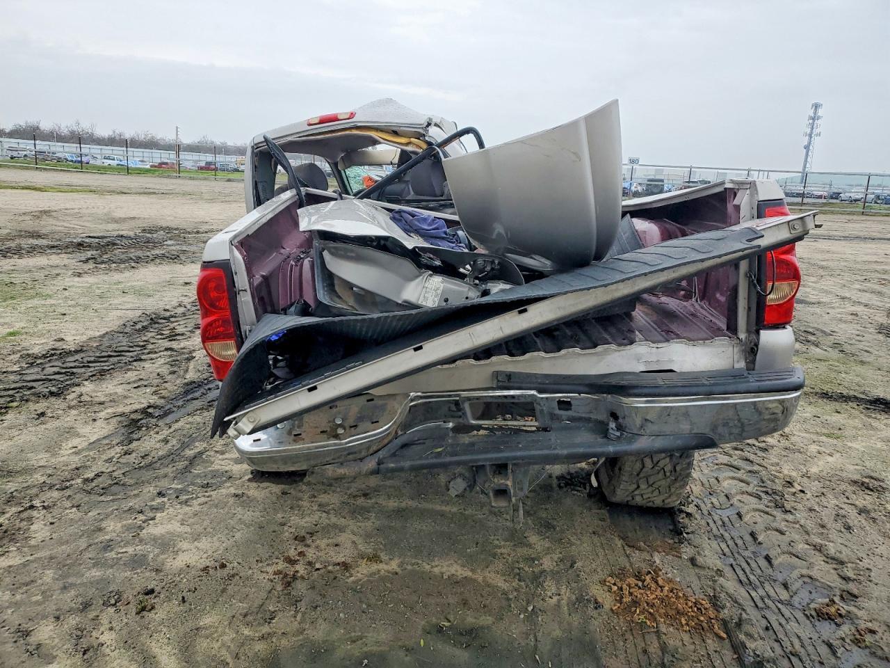 2006 GMC New Sierra K1500 - Image 6