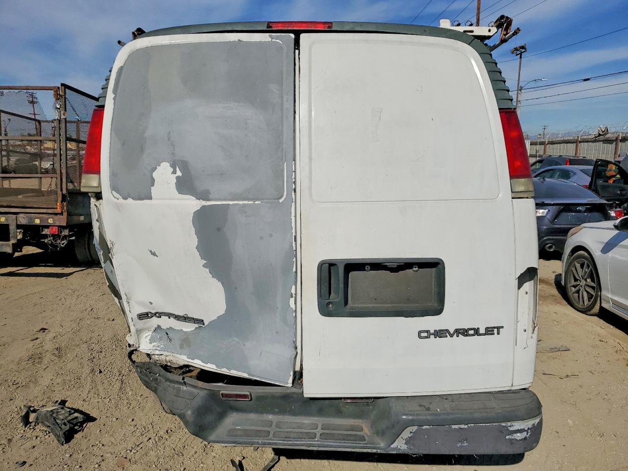 1999 Chevrolet Express G3500 Delivery Van - Image 6