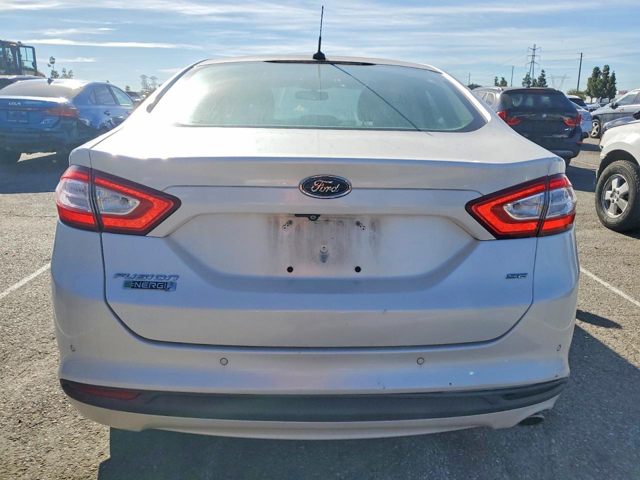 2015 Ford Fusion - Фото 6