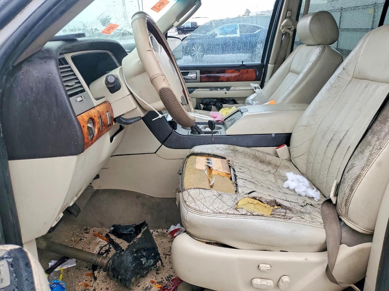 2003 Lincoln Navigator - Фото 7