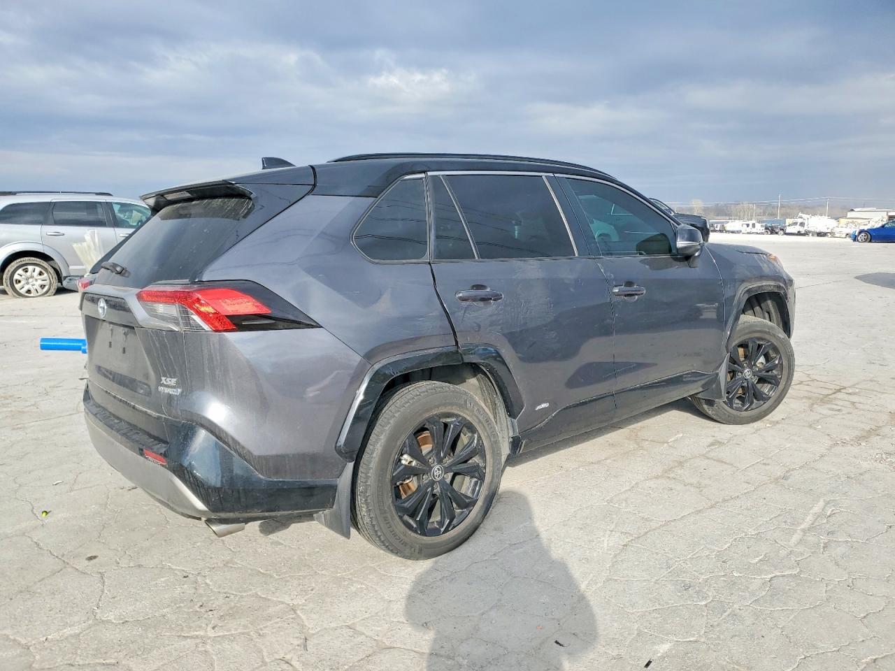 2022 Toyota Rav4 Xse - Image 3