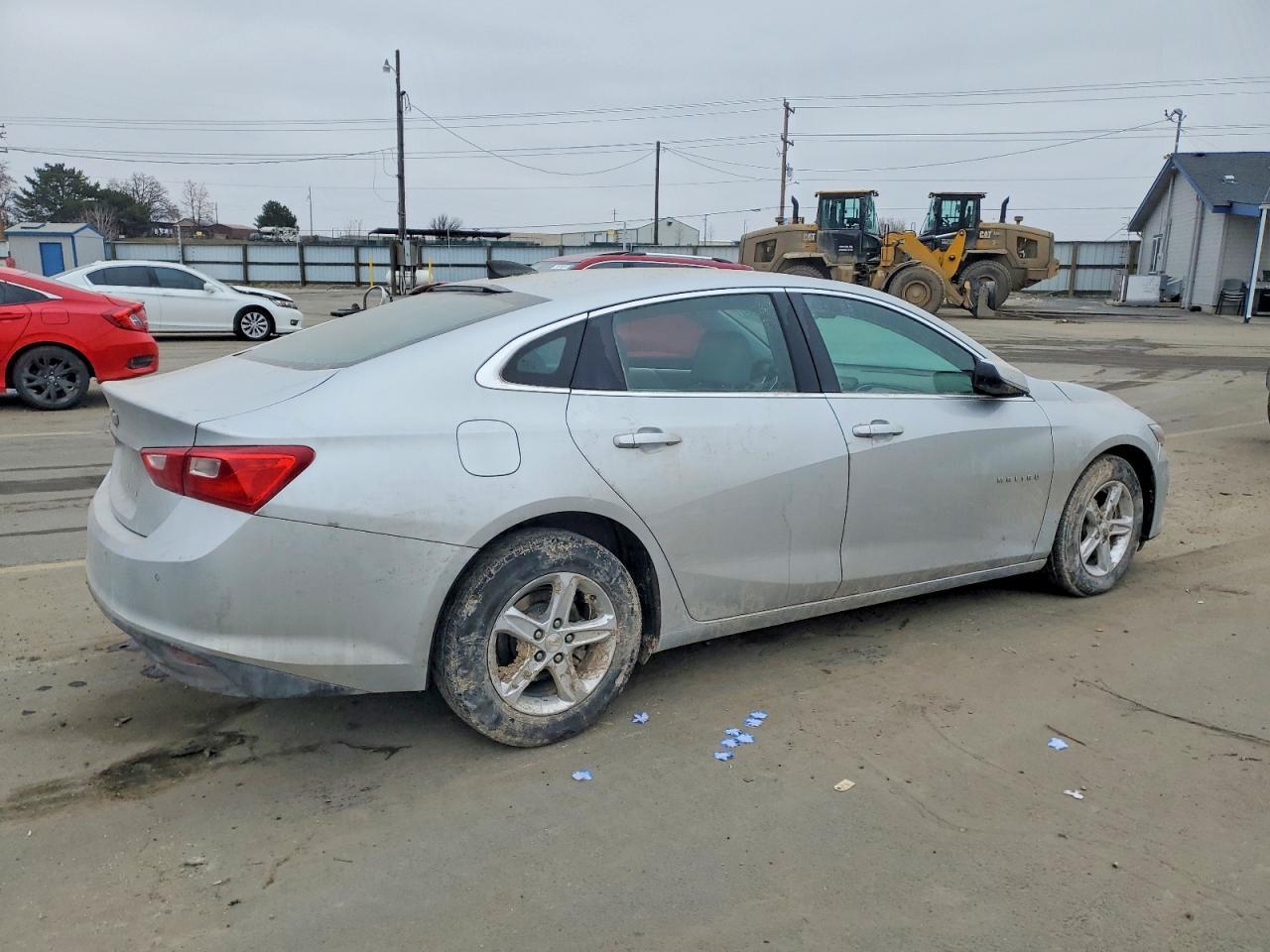 2020 Chev Malibu - Фото 3