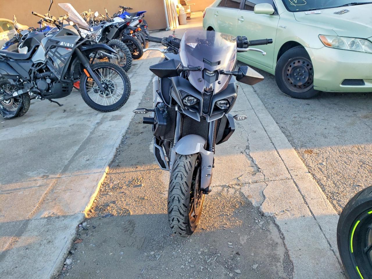 2017 Yama Fz10 - Фото 2