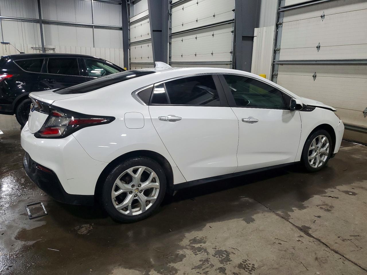 2018 Chevrolet Volt Premier - Фото 3
