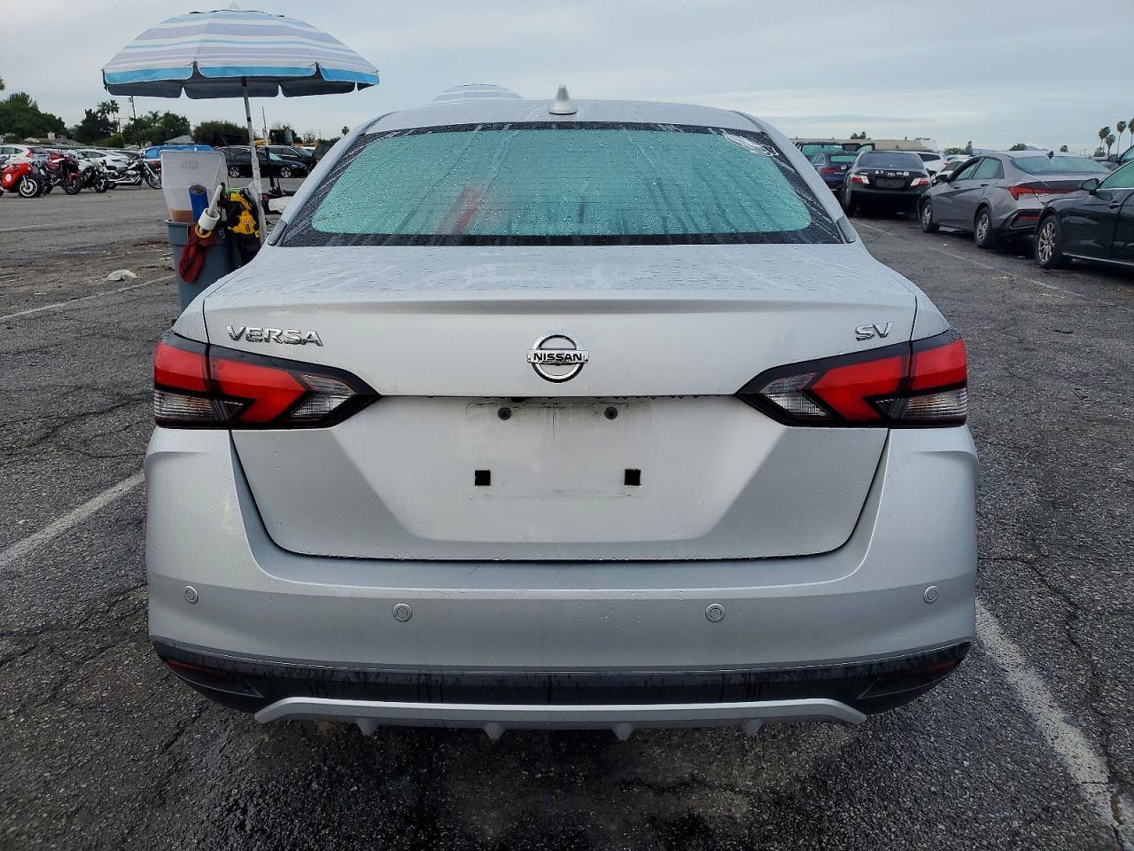 2021 Nissan Versa Sv - Image 6