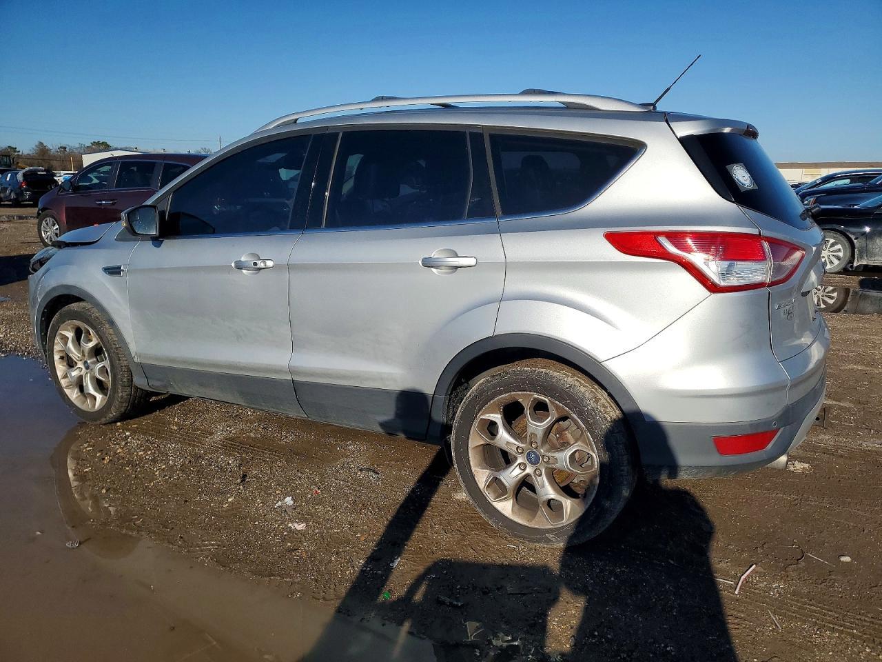2013 Ford Escape Titanium - Фото 2