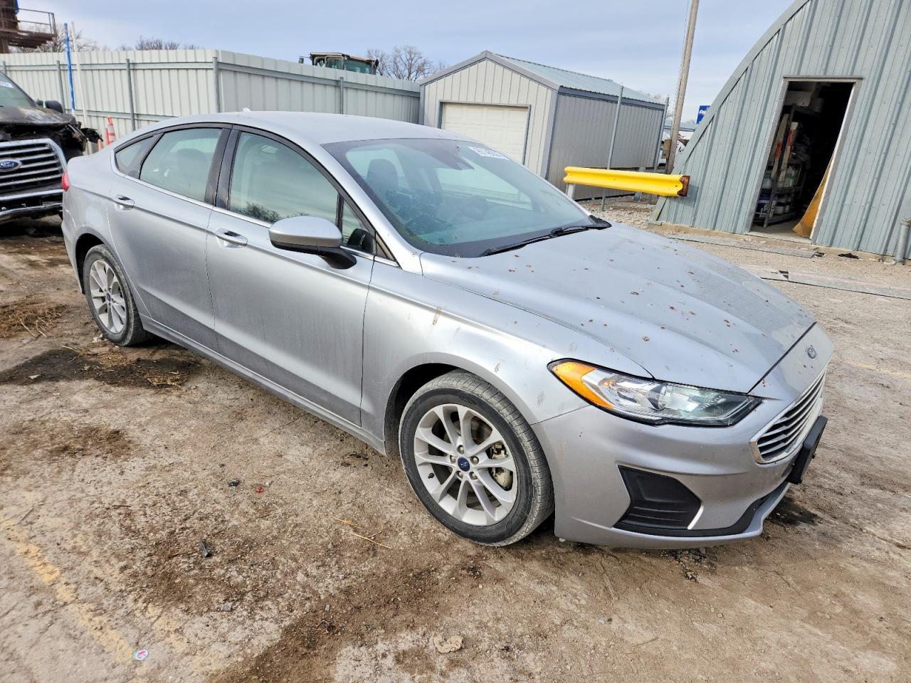 2020 Ford Fusion Se - Фото 4