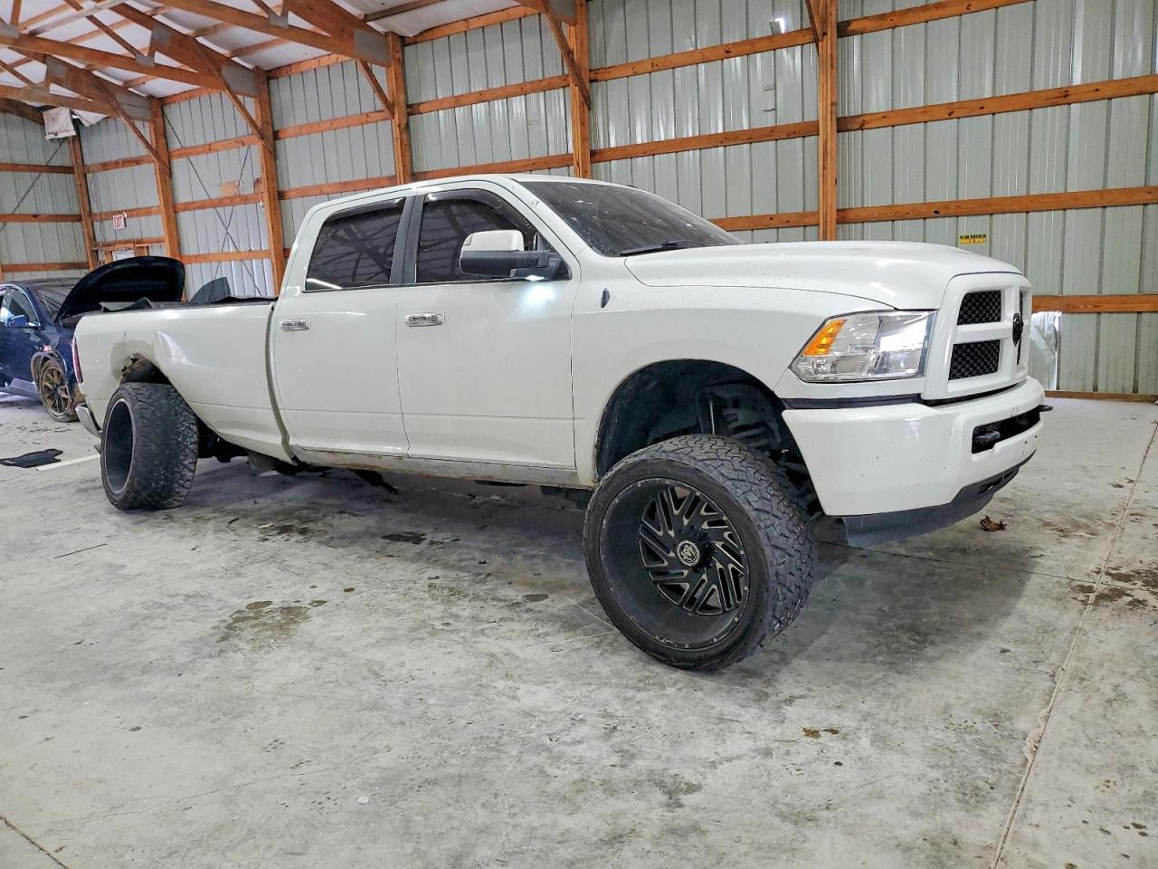 2014 Ram 2500 Slt - Image 4