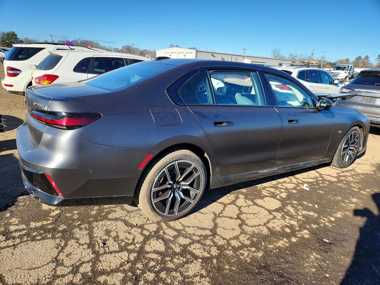 2024 BMW 760 Xi - Фото 3