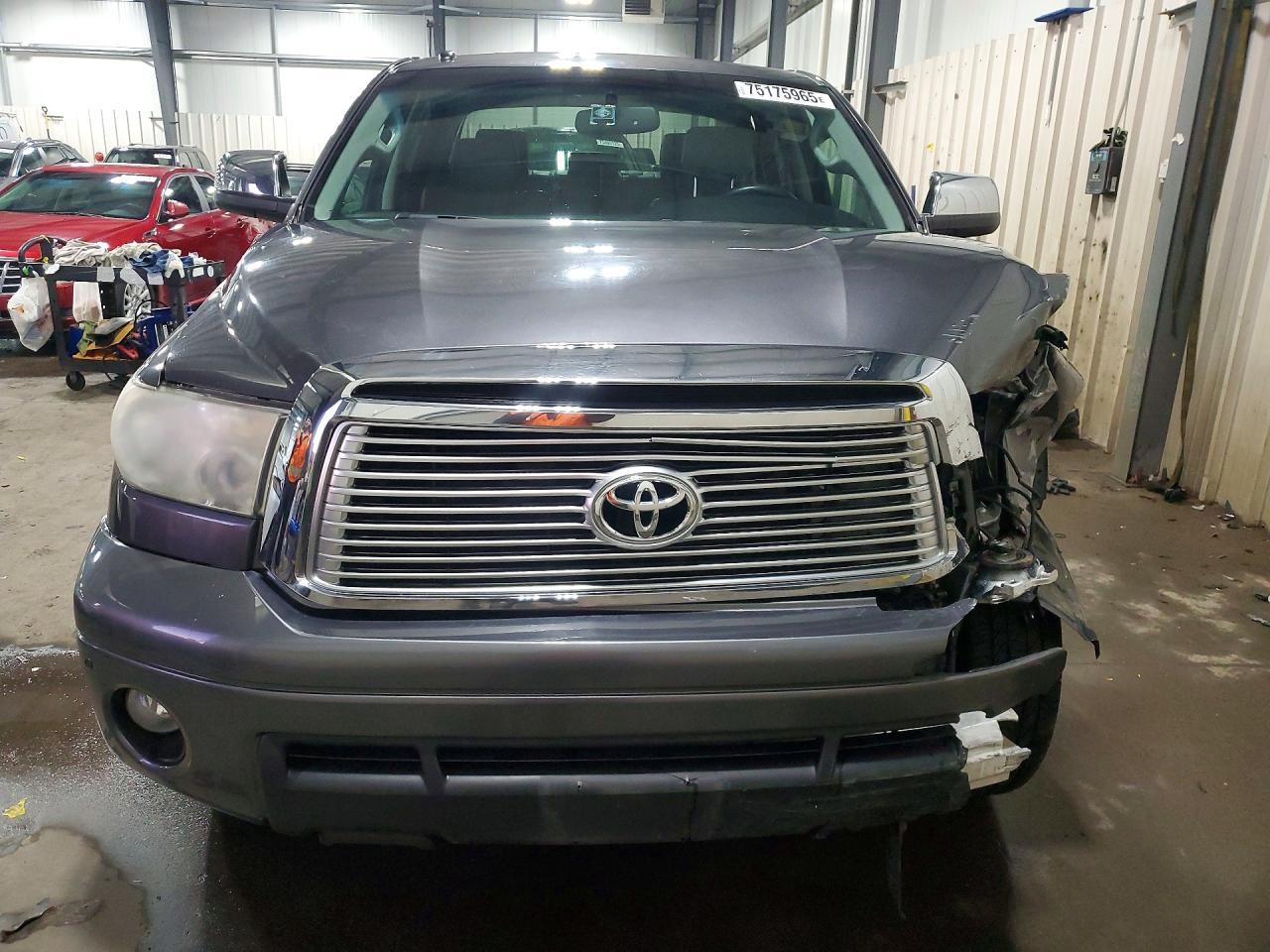 2011 Toyota Tundra Crewmax Limited - Фото 5