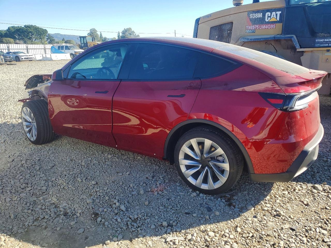 2026 Tesla Model Y - Image 2