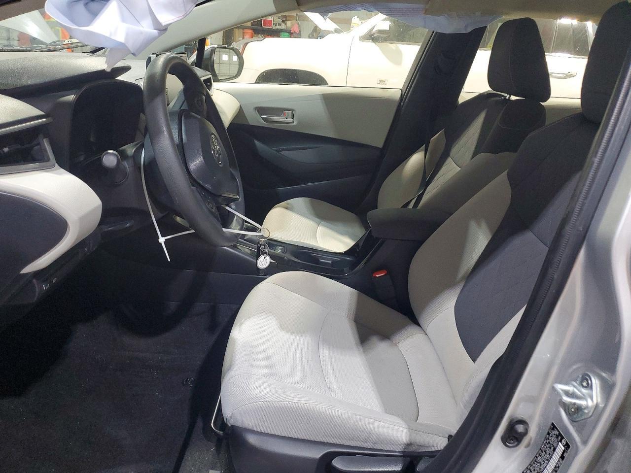 2020 Toyota Corolla Le - Image 7