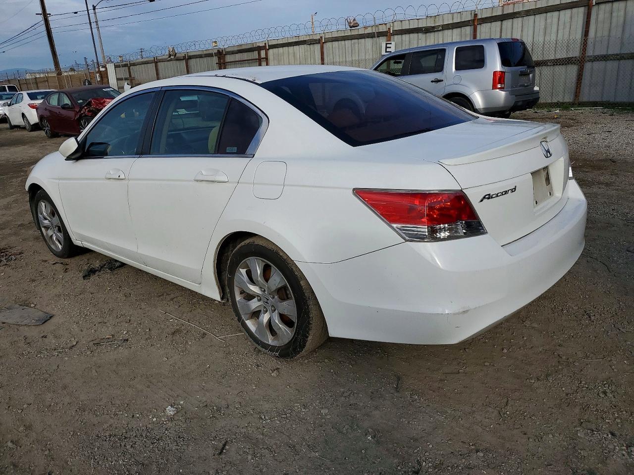 2010 Honda Accord - Фото 2