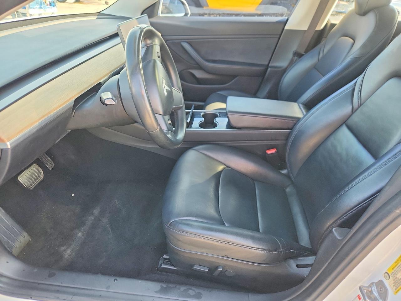 2018 Tesla Model 3 - Фото 7