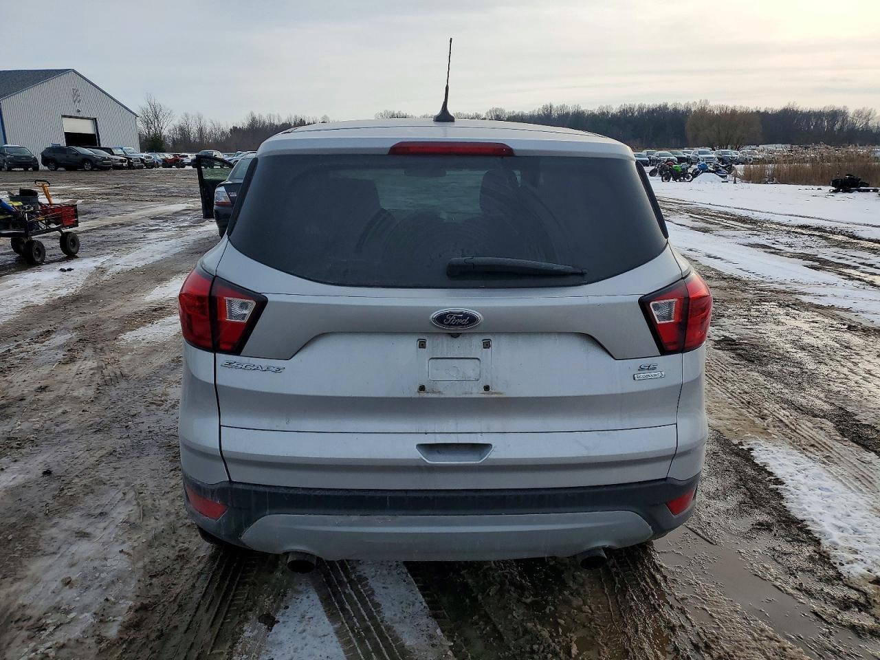 2019 Ford Escape Se - Фото 6