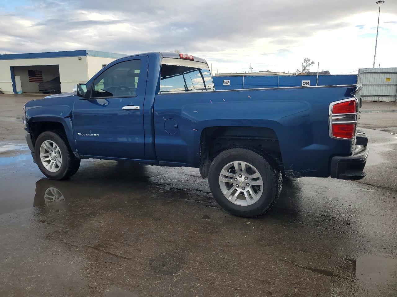 2016 Chevrolet Silverado C1500 - Image 2