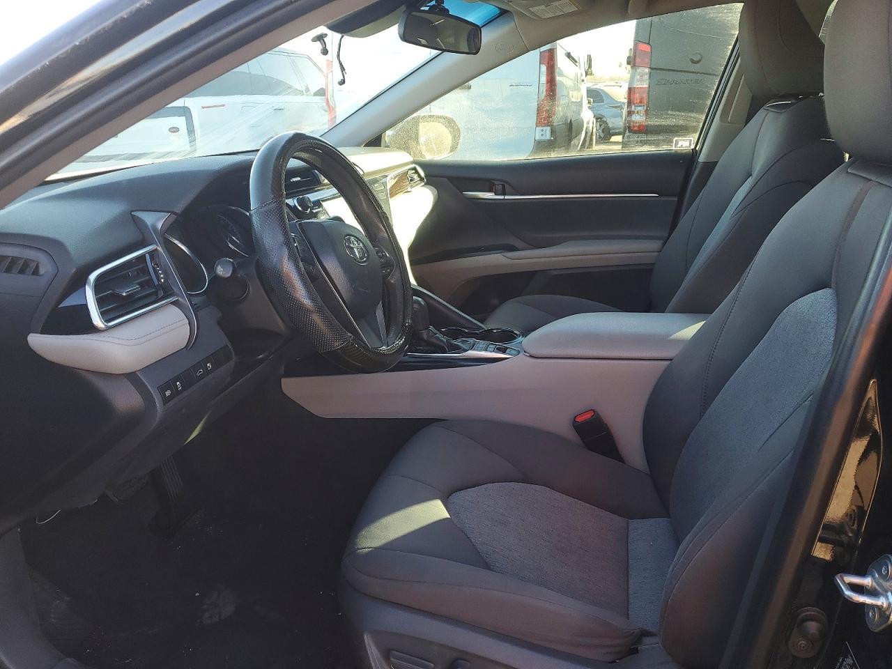 2018 Toyota Camry Le - Фото 7