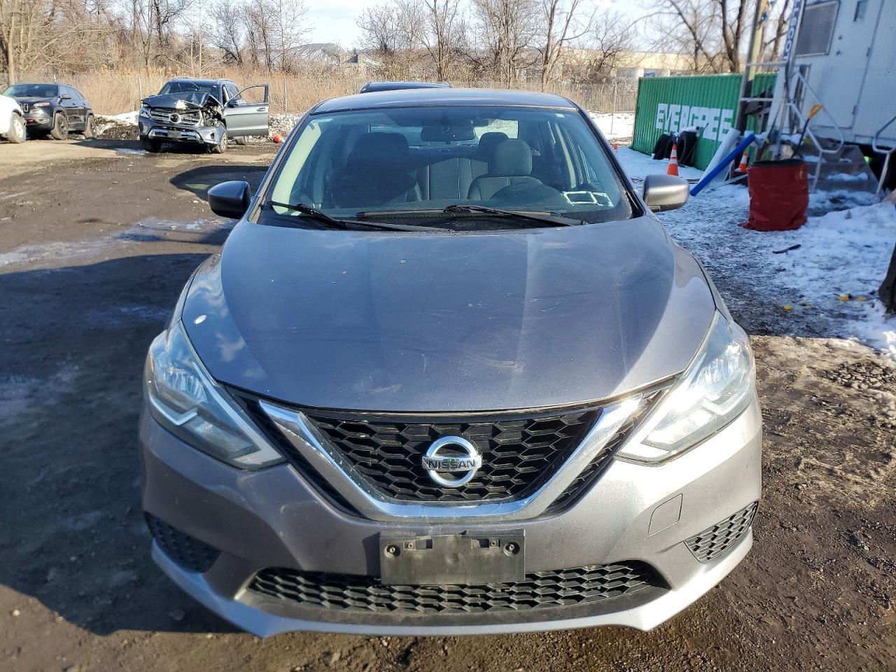 2017 Nissan Sentra S - Image 5
