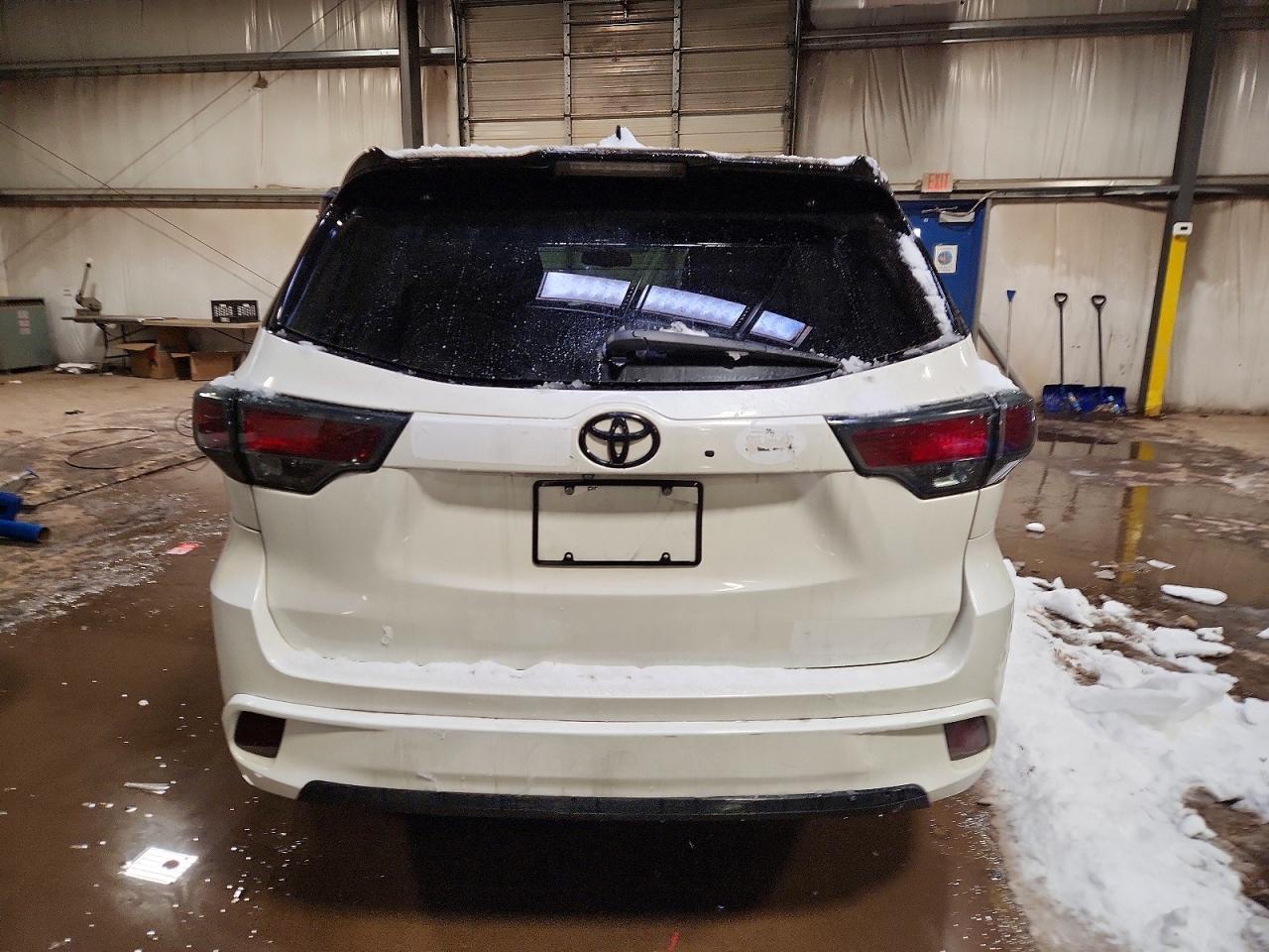 2015 Toyota Highlander Xle - Фото 6