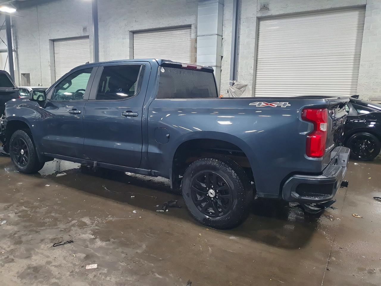 2020 Chevrolet Silverado K1500 Rst - Фото 2