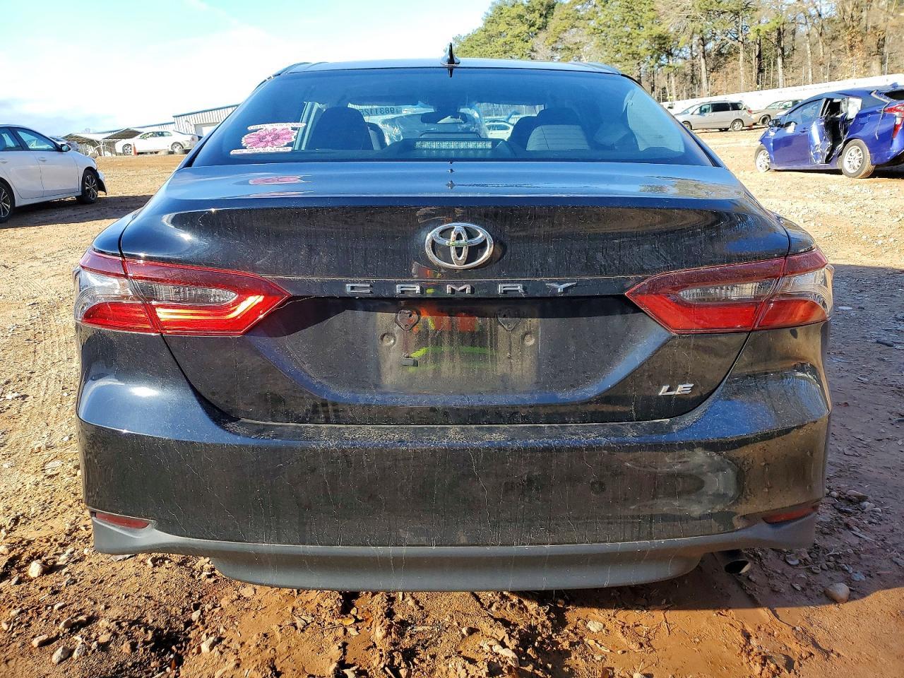 2023 Toyota Camry Le - Image 6
