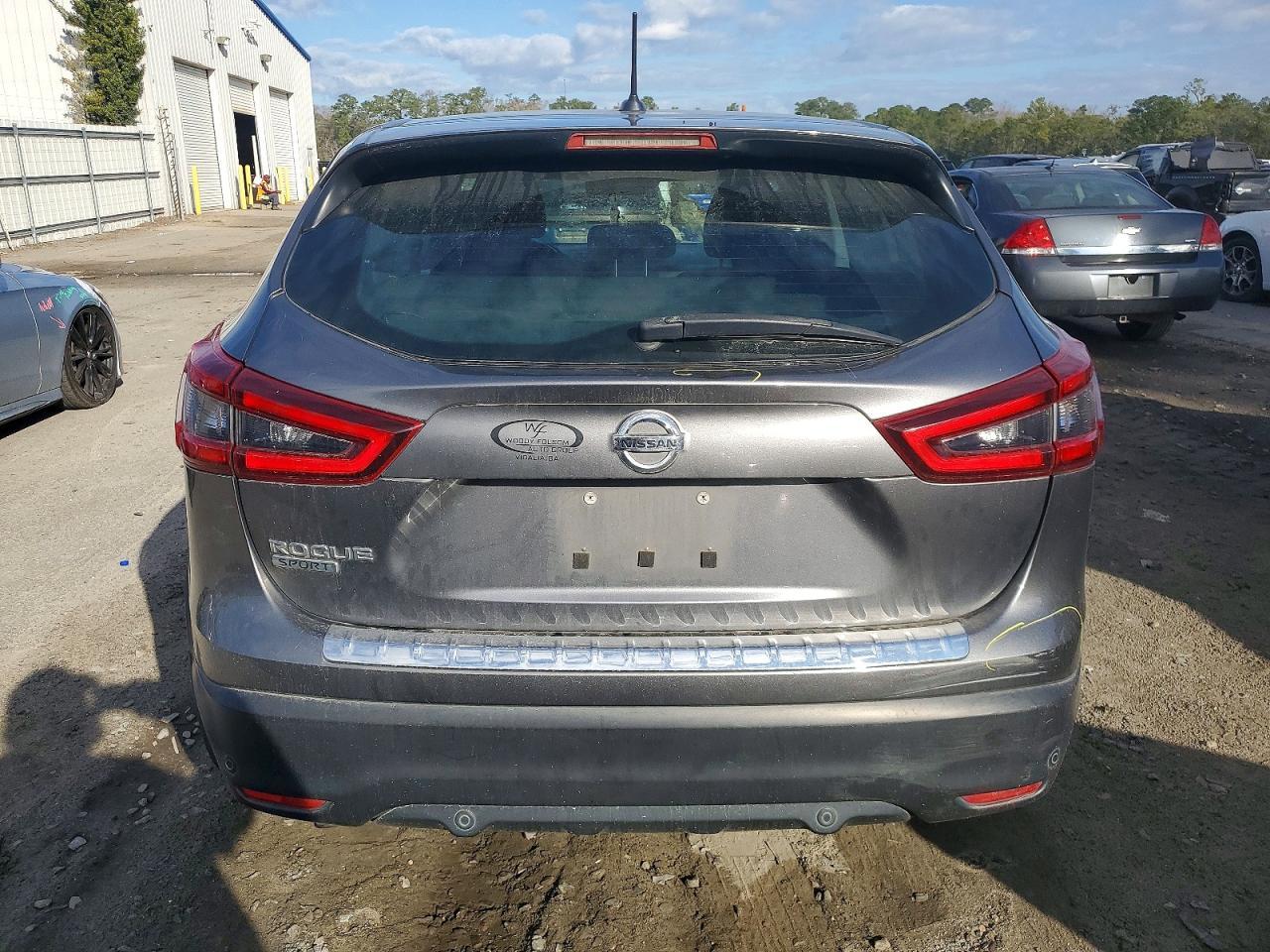 2020 Nissan Rogue Sport S - Image 6