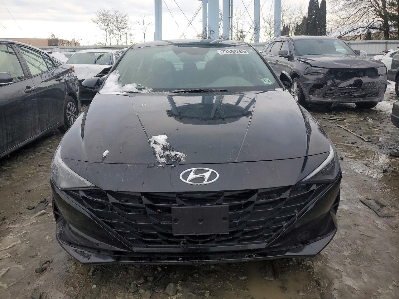 2023 Hyundai Elantra - Фото 5