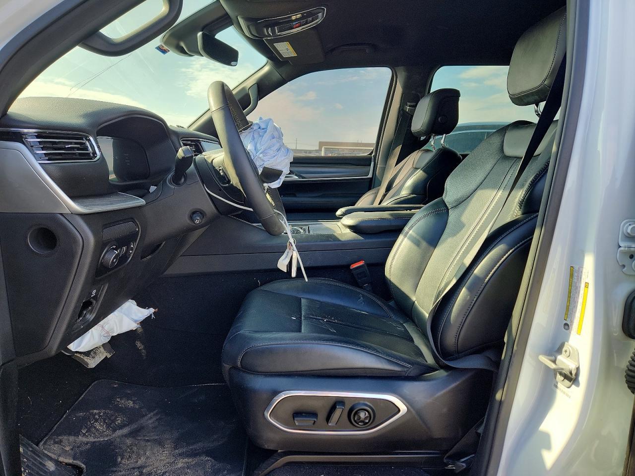 2023 Jeep Wagoneer Series Ii - Image 7