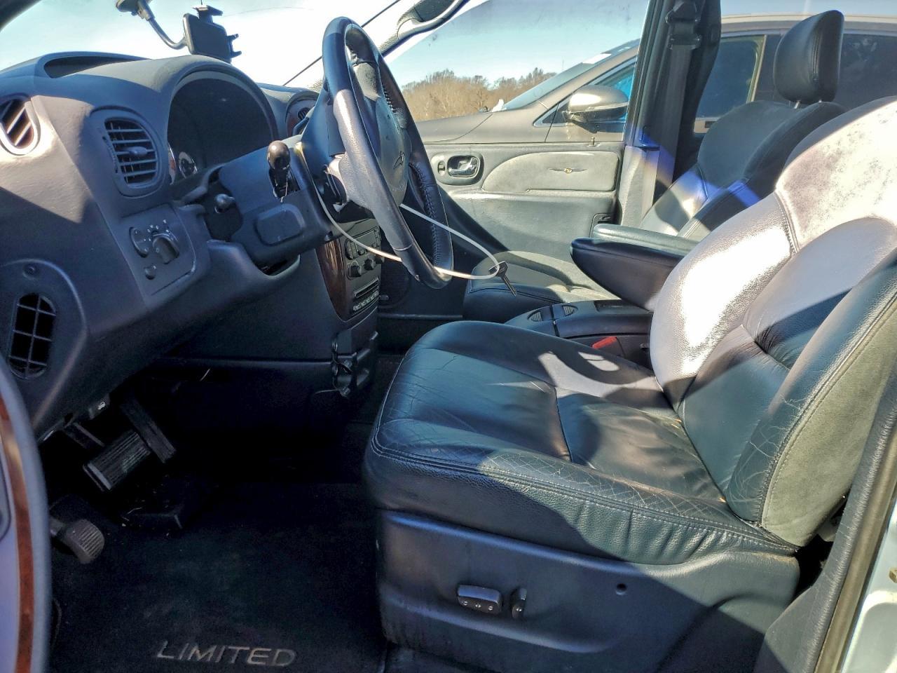 2001 Chrysler Town & Country Limited - Фото 7