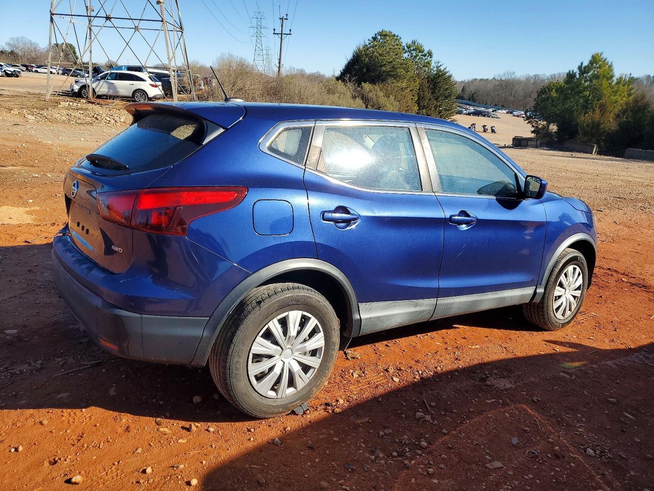 2019 Nissan Rogue Sport S - Фото 3