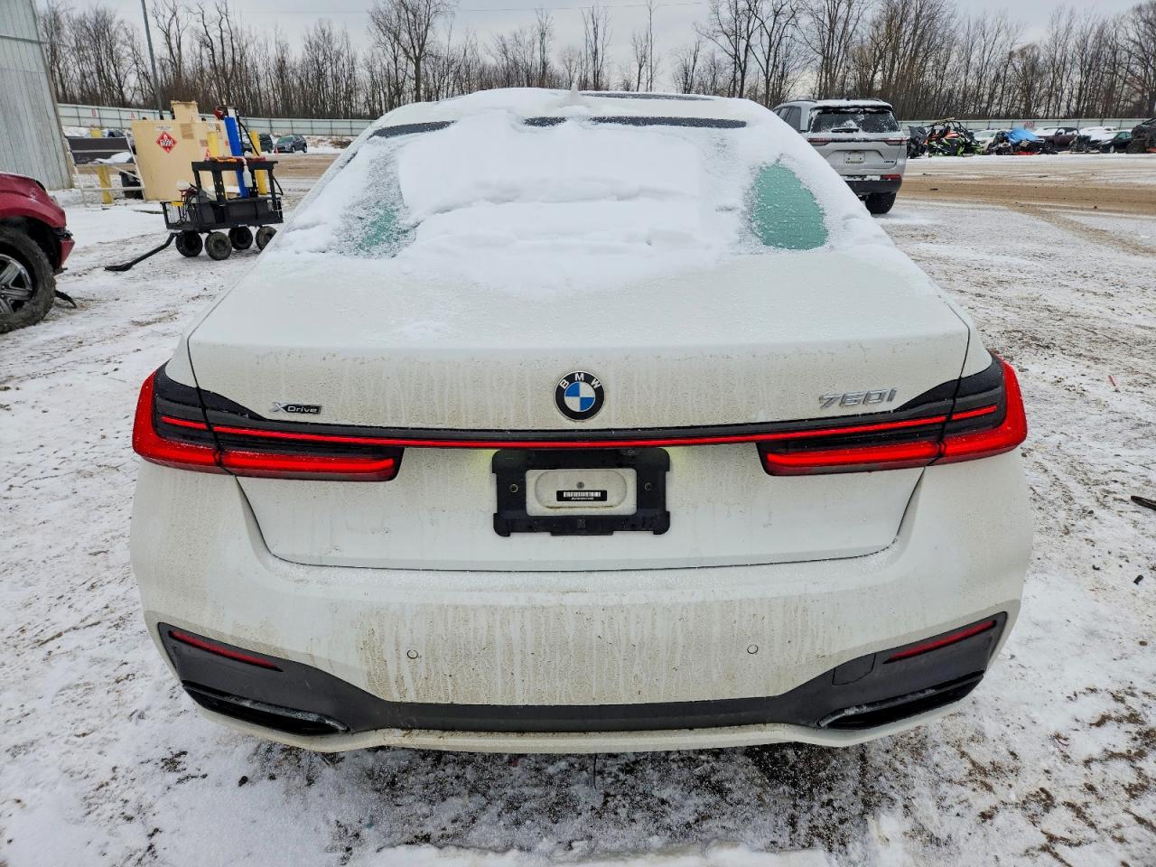 2022 BMW 750 Xi - Фото 6