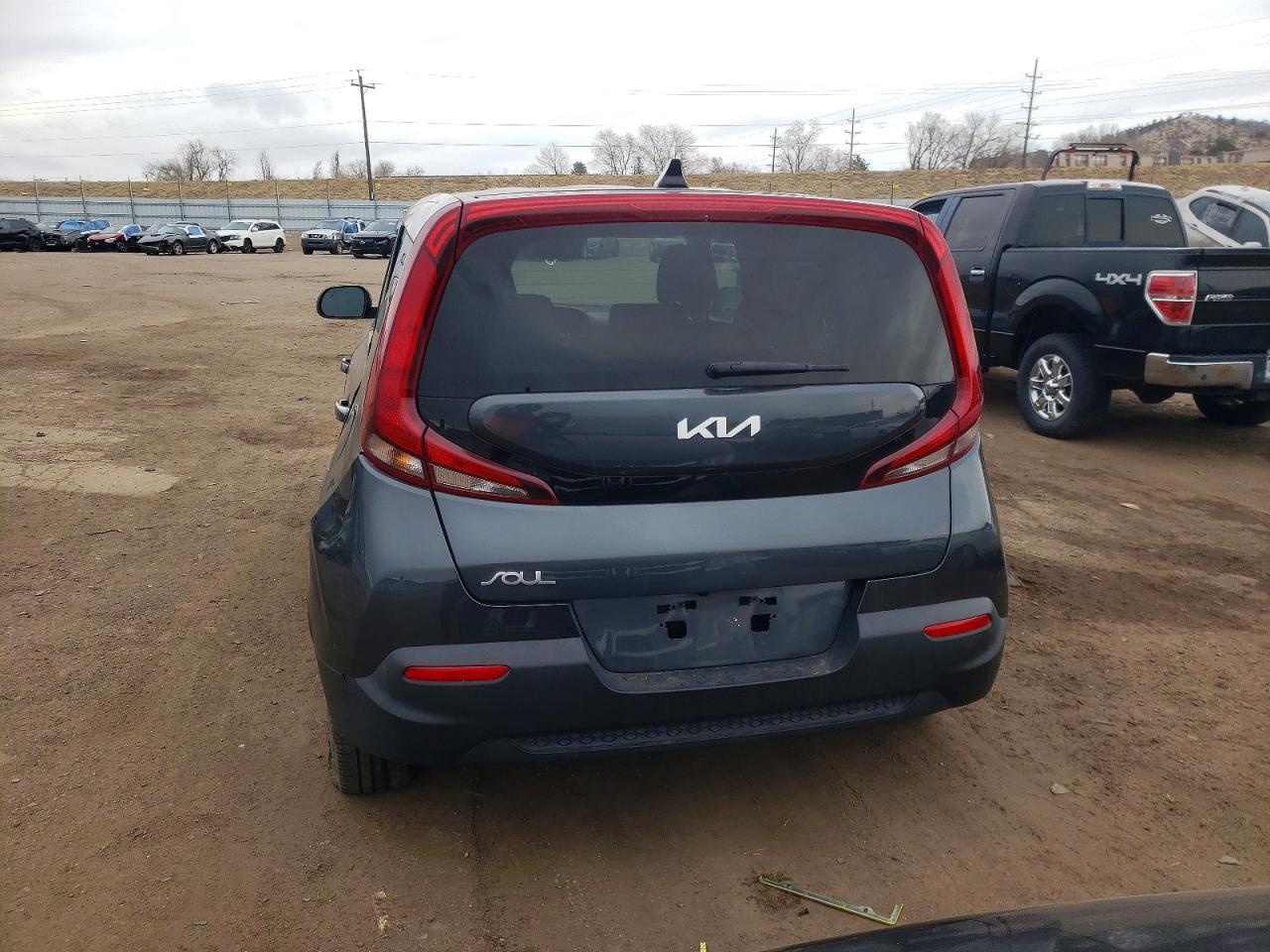 2022 Kia Soul Lx - Image 6