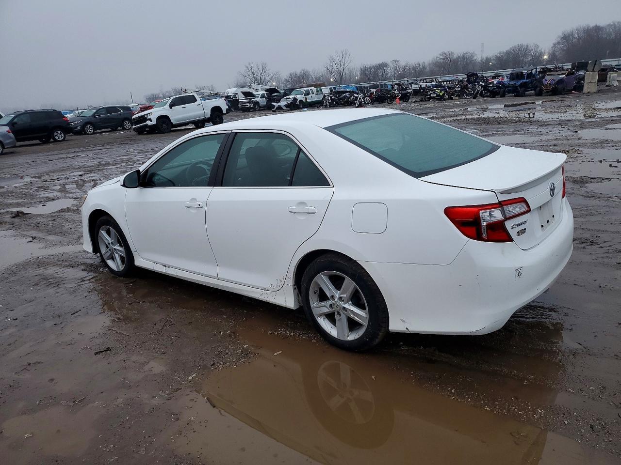 2013 Toyota Camry Se - Фото 2