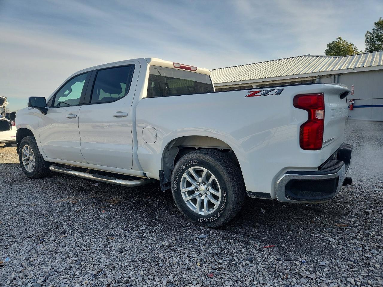 2020 Chevrolet Silverado K1500 Lt - Image 2