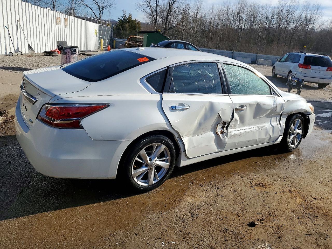 2014 Nissan Altima 2.5 - Фото 3