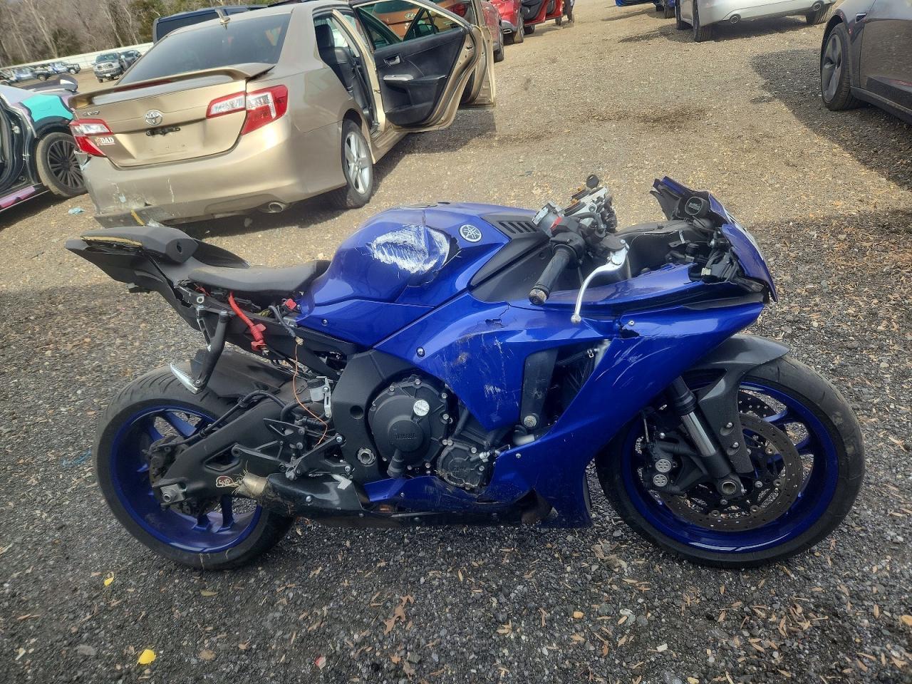 2023 Yamaha Yzfr7
